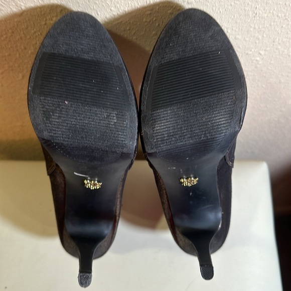 Rock and Republic bronze metallic booties size 9 1/2 - Picture 8 of 8